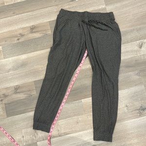 MATERNITY - Gray drawstring-joggers